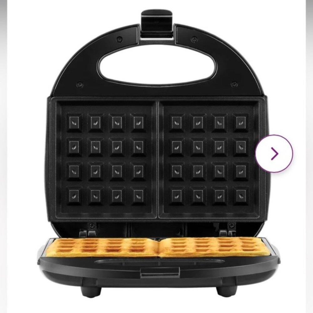 CONTINENTAL WAFFLE MAKER NWT